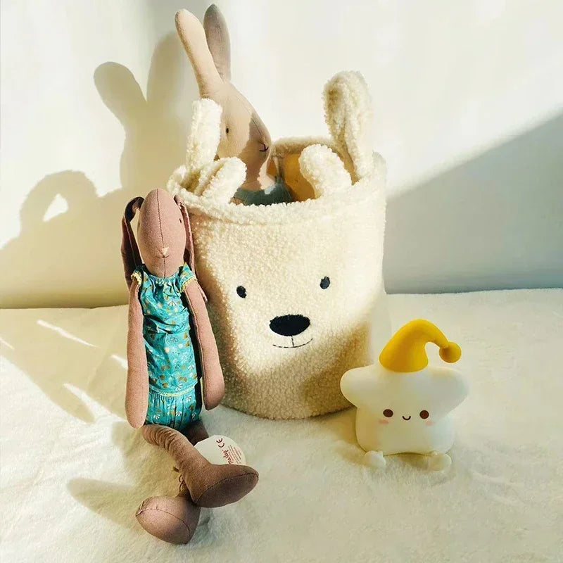 Uroczy składany kosz pluszowy w kształcie misia